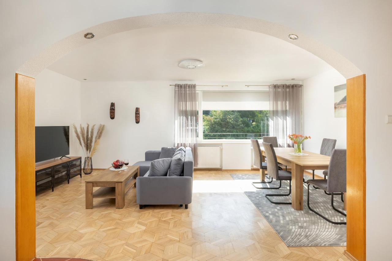 Bright & Spacious Family Apartment In Miedzyzdroje With Parking And 3 Balconies By Noclegi Renters Экстерьер фото