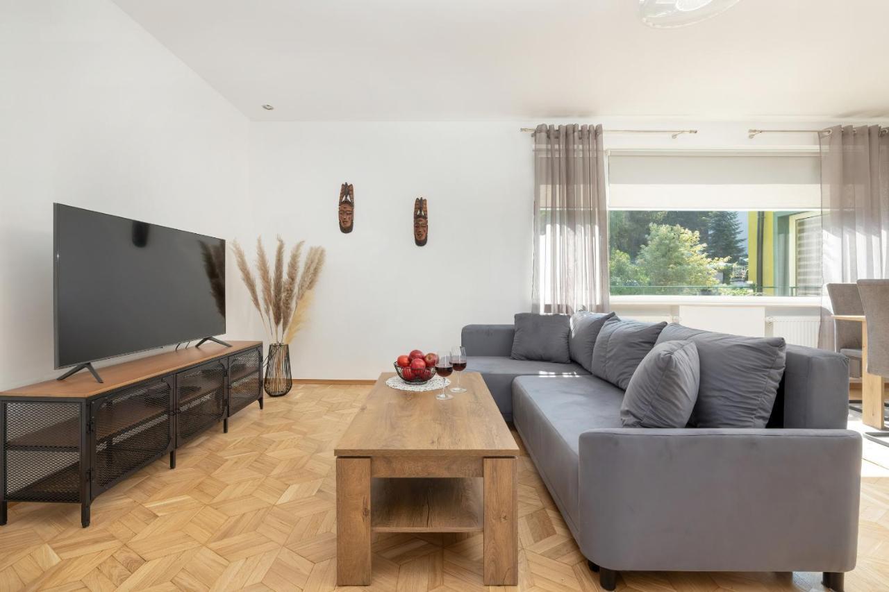 Bright & Spacious Family Apartment In Miedzyzdroje With Parking And 3 Balconies By Noclegi Renters Экстерьер фото