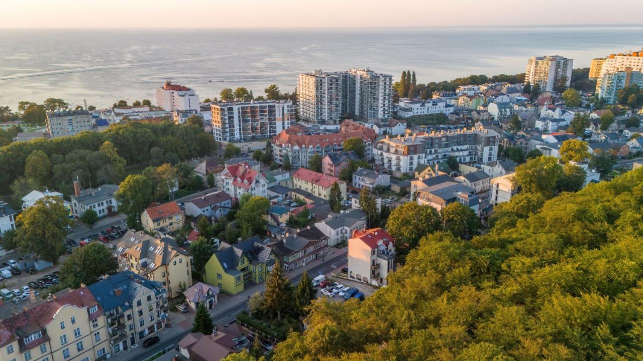 Bright & Spacious Family Apartment In Miedzyzdroje With Parking And 3 Balconies By Noclegi Renters Экстерьер фото